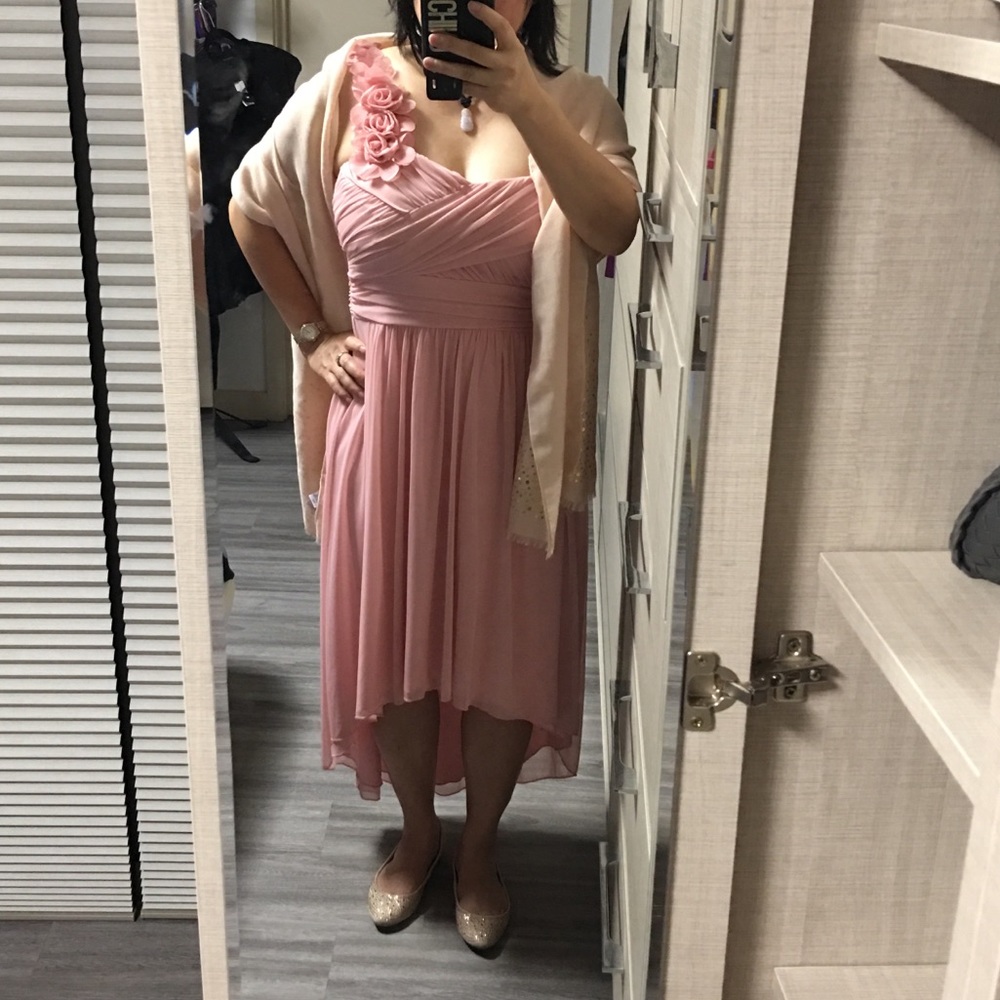 Pink one shoulder bridesmaid/prom dress